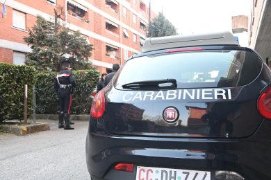 Giovane uccisa a coltellate dall’ex fidanzato a Cologno Monzese