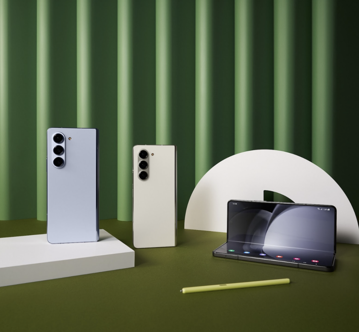 Galleria foto 'Galaxy Z Flip 5 e Z Fold 5, le nuove curve di Samsung' - foto 11