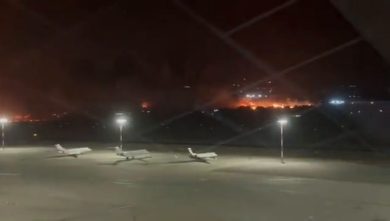 Palermo, incendio intorno all’aeroporto: scalo chiuso
