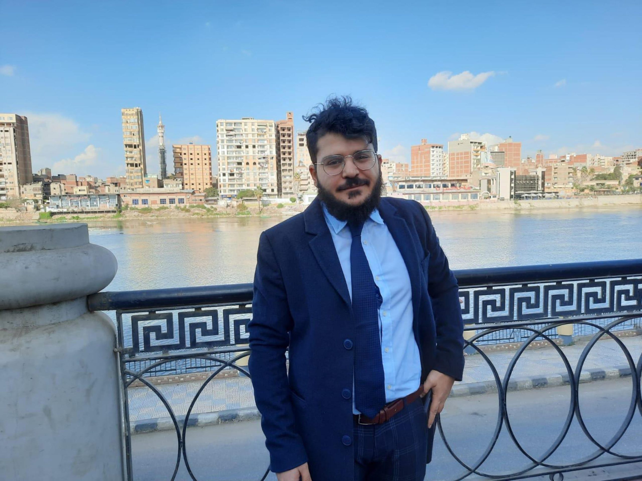 Zaki torna in Italia da uomo libero. Il governo Meloni festeggia, la sinistra rosica sulle sue bugie