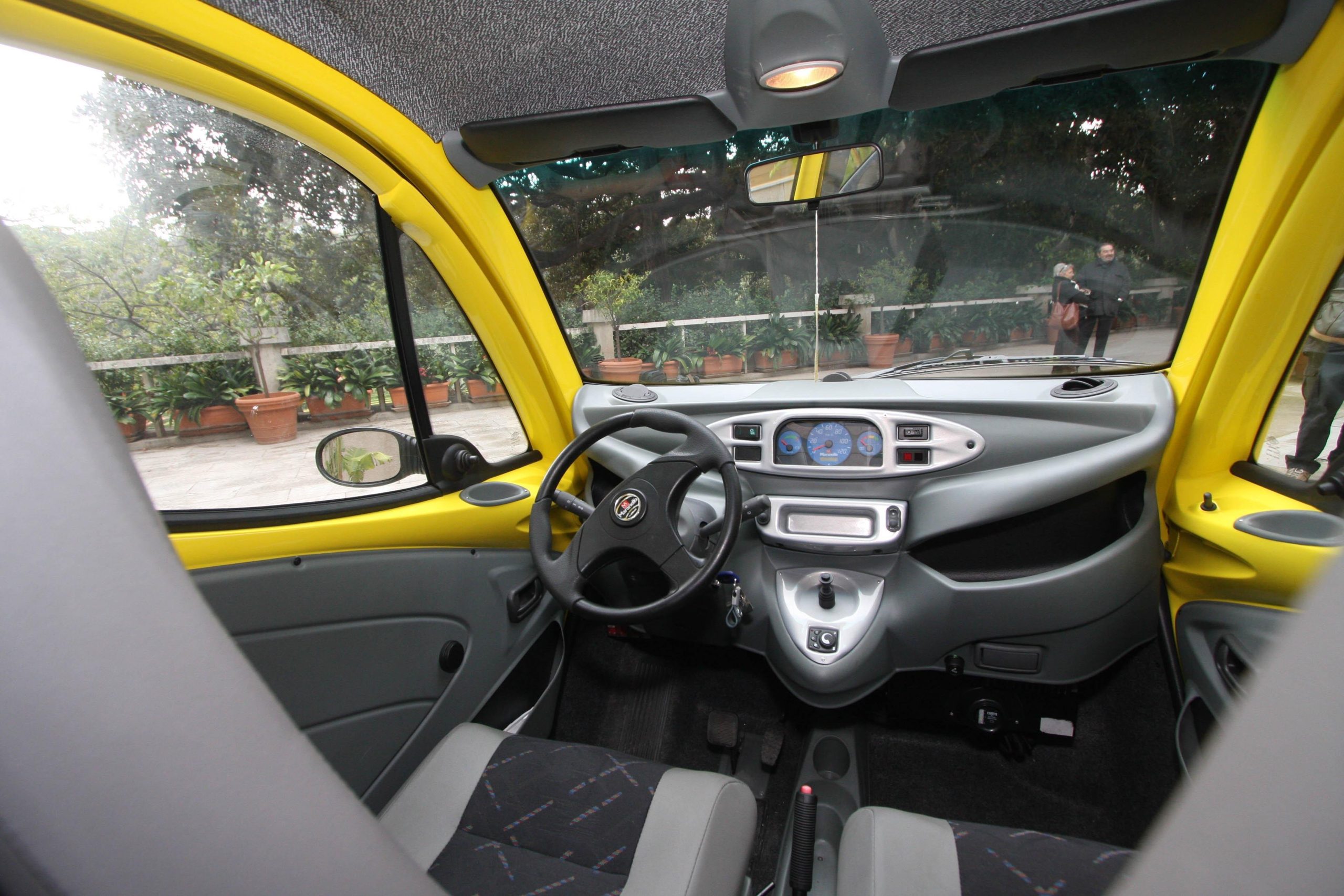 Vendite auto Ue; elettrico sale del 66% a giugno ma è presto per parlare di rivoluzione