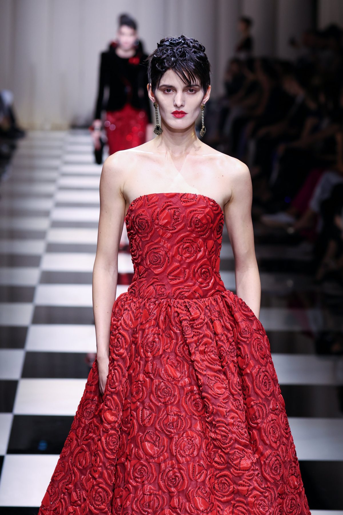 Galleria foto 'Che fatica tenere alta l’alta moda' - foto 4