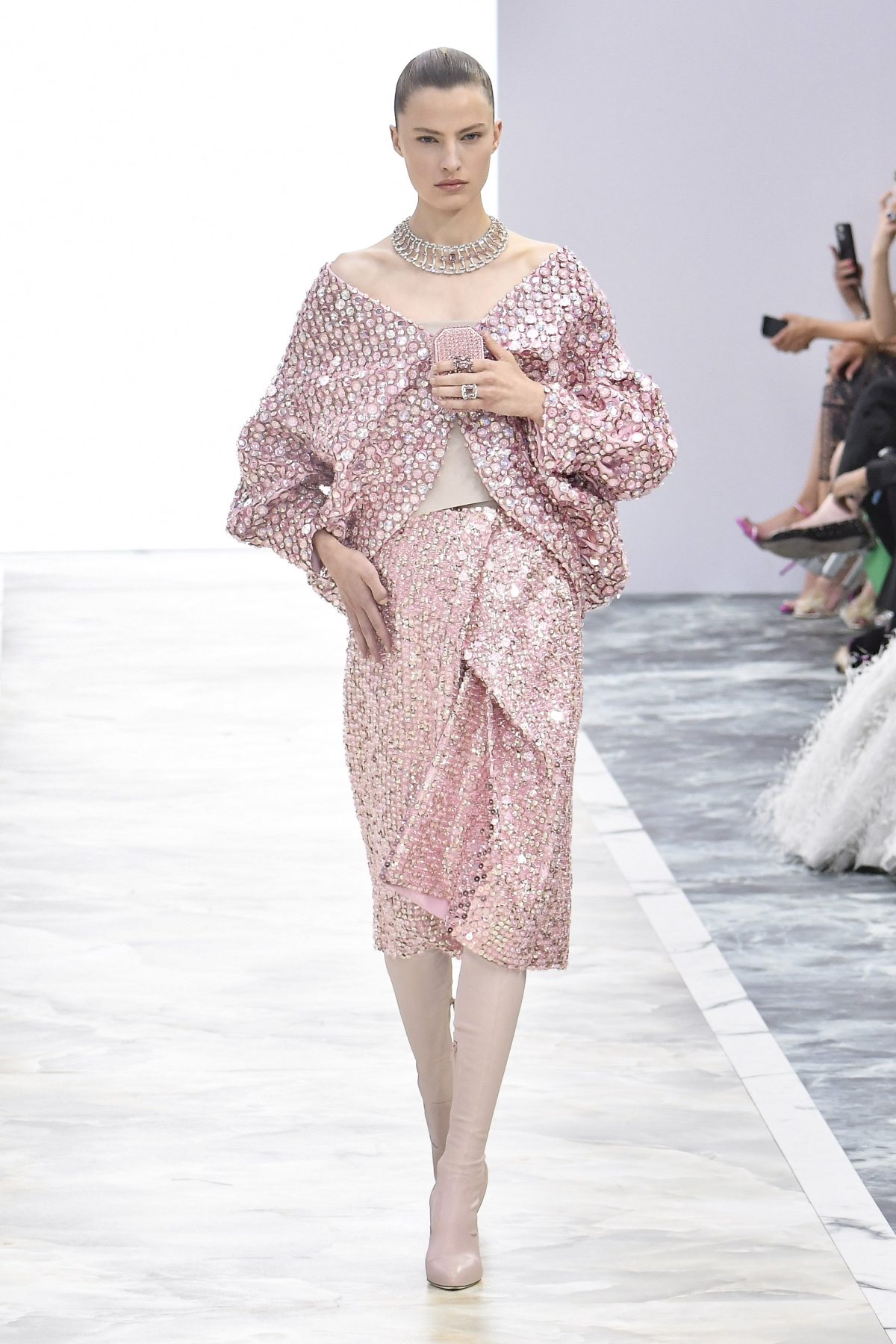 Galleria foto 'Che fatica tenere alta l’alta moda' - foto 3