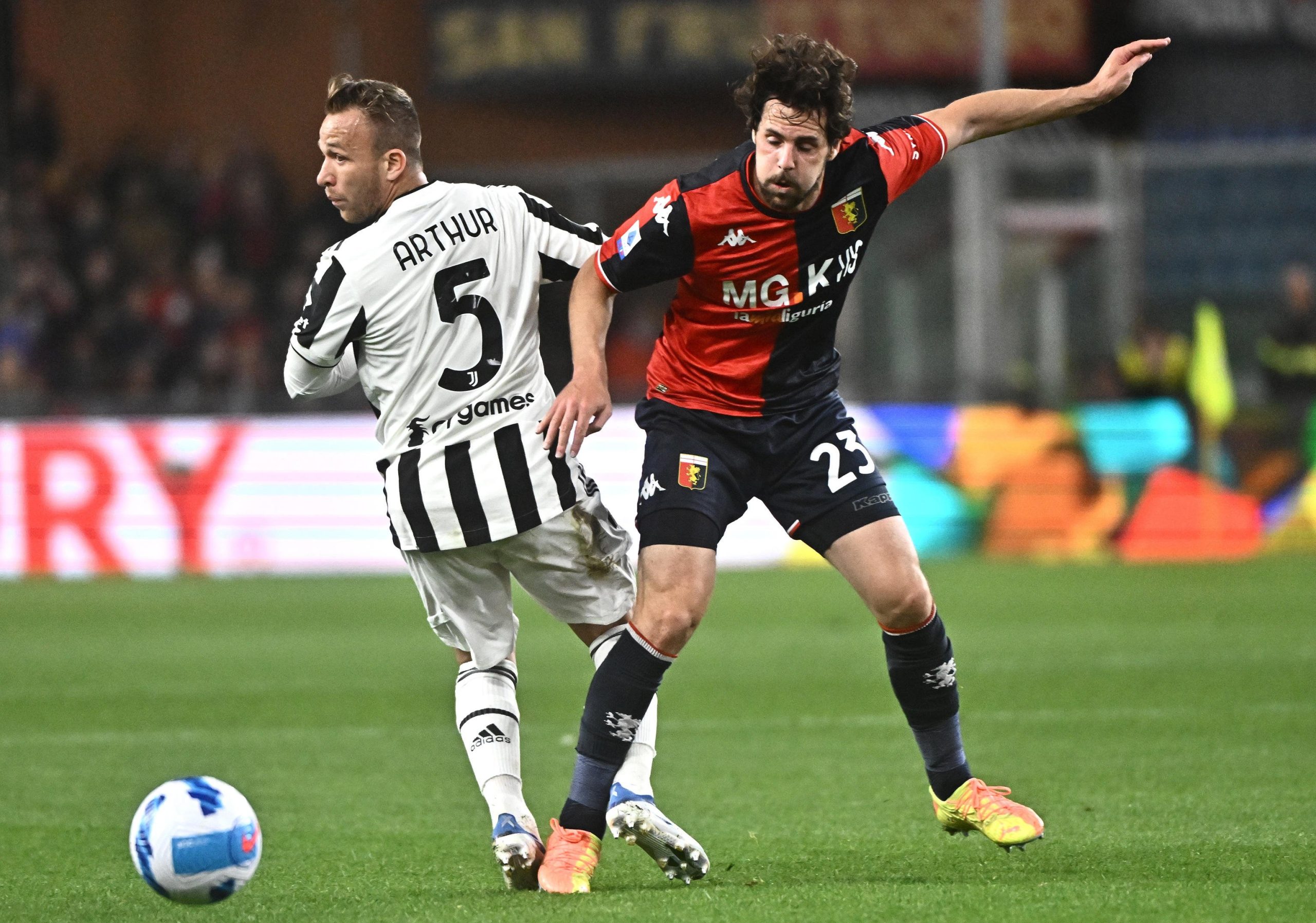 Arthur, dal flop alla Juventus alla Fiorentina in prestito Arthur, dal flop alla Juventus alla Fiorentina in prestito