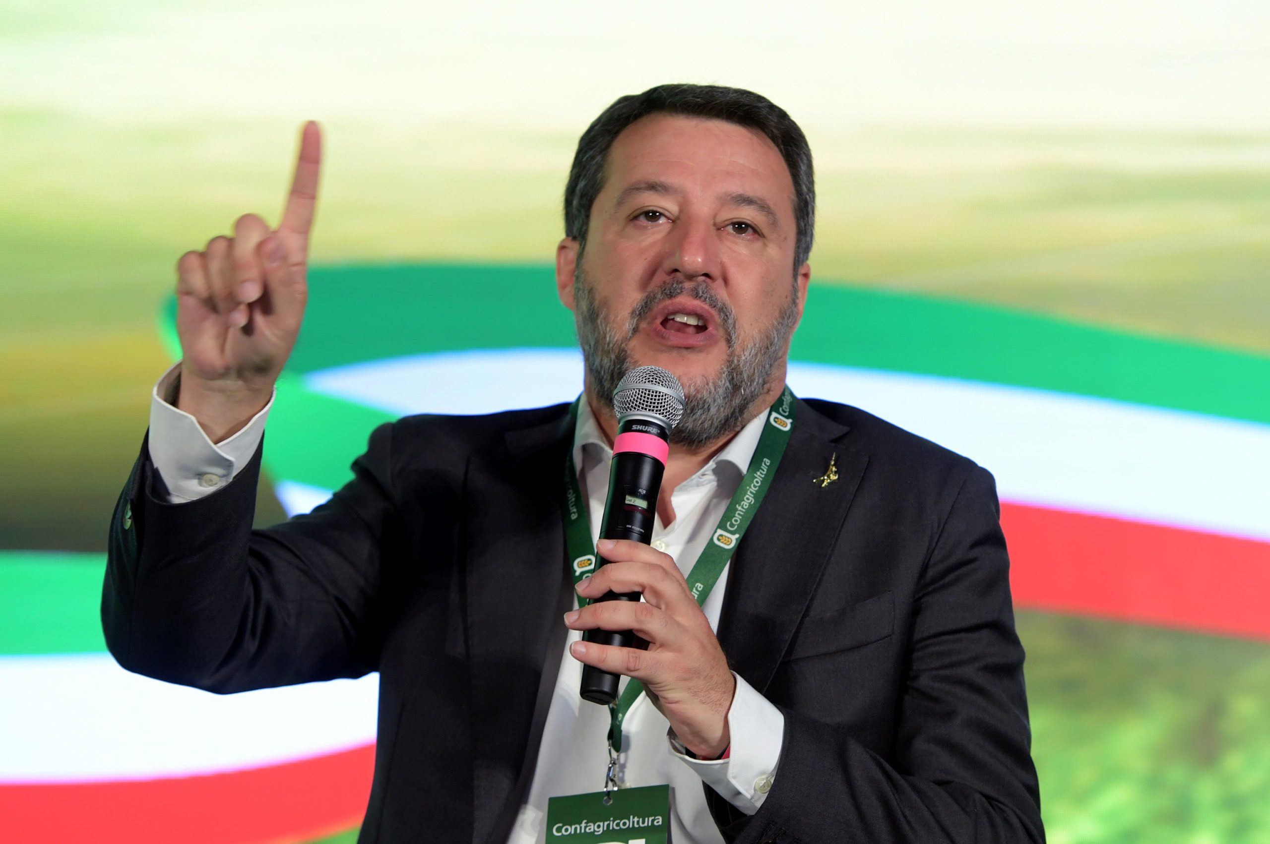 Salvini: «Serve una definitiva pace fiscale»