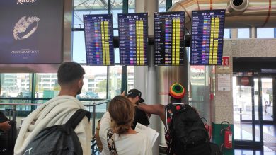 Lo sciopero dei trasporti lascia gli italiani a piedi