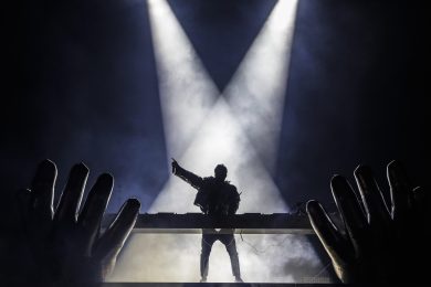 Svolta caso Dj Navi, trovato impiccato nel 2015: ora si indaga per omicidio