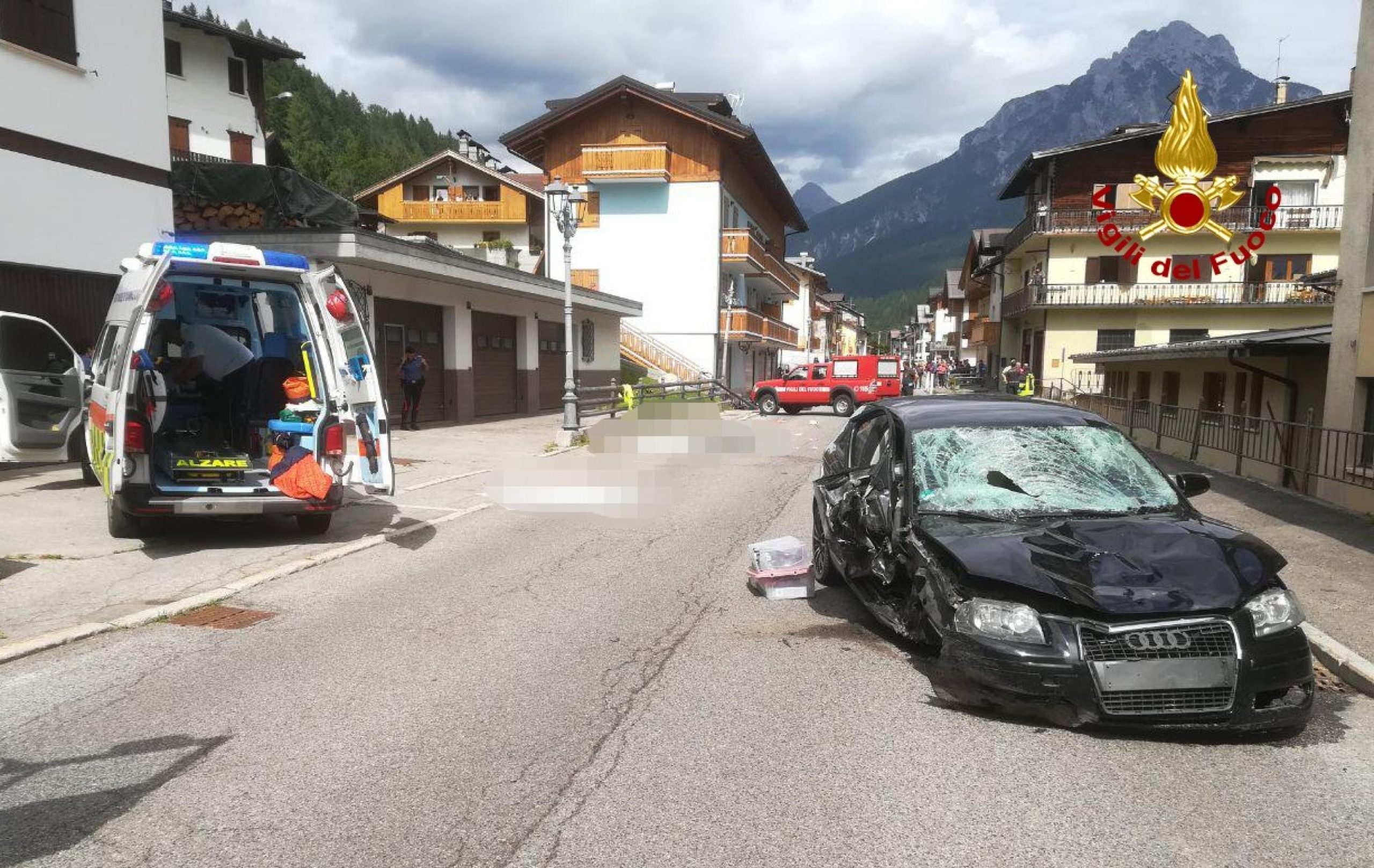 Tragedia in Veneto, auto investe famiglia: morti un bambino di due anni, il papà e la nonna Tragedia in Veneto, auto investe famiglia: morti un bambino di due anni, il papà e la nonna
