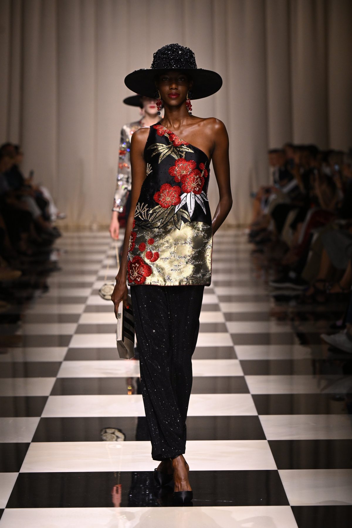 Galleria foto 'Riflessioni di Armani al profumo di rosa' - foto 8