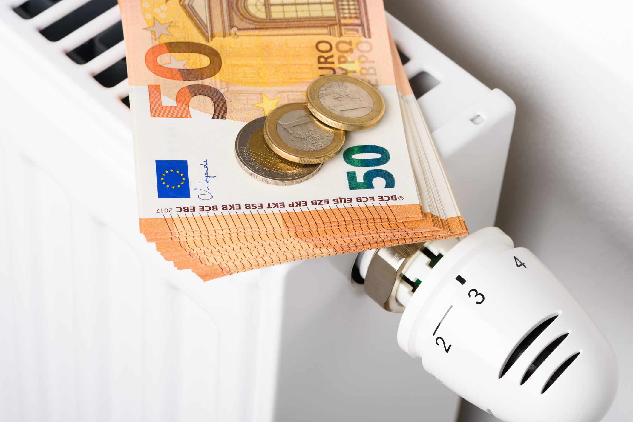 Gas: bollette più leggere. A giugno la spesa cala dell’1,1%