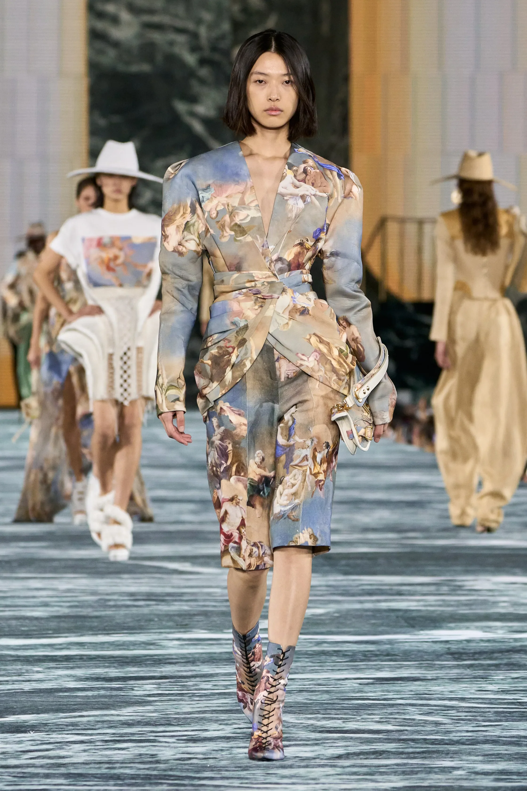 Matrimoni d’estate: cosa indossare? Matrimoni d’estate: cosa indossare?