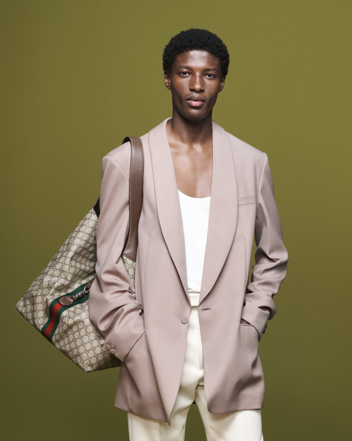 Galleria foto 'Le campagne moda uomo e donna per l’autunno inverno 2023-24' - foto 3