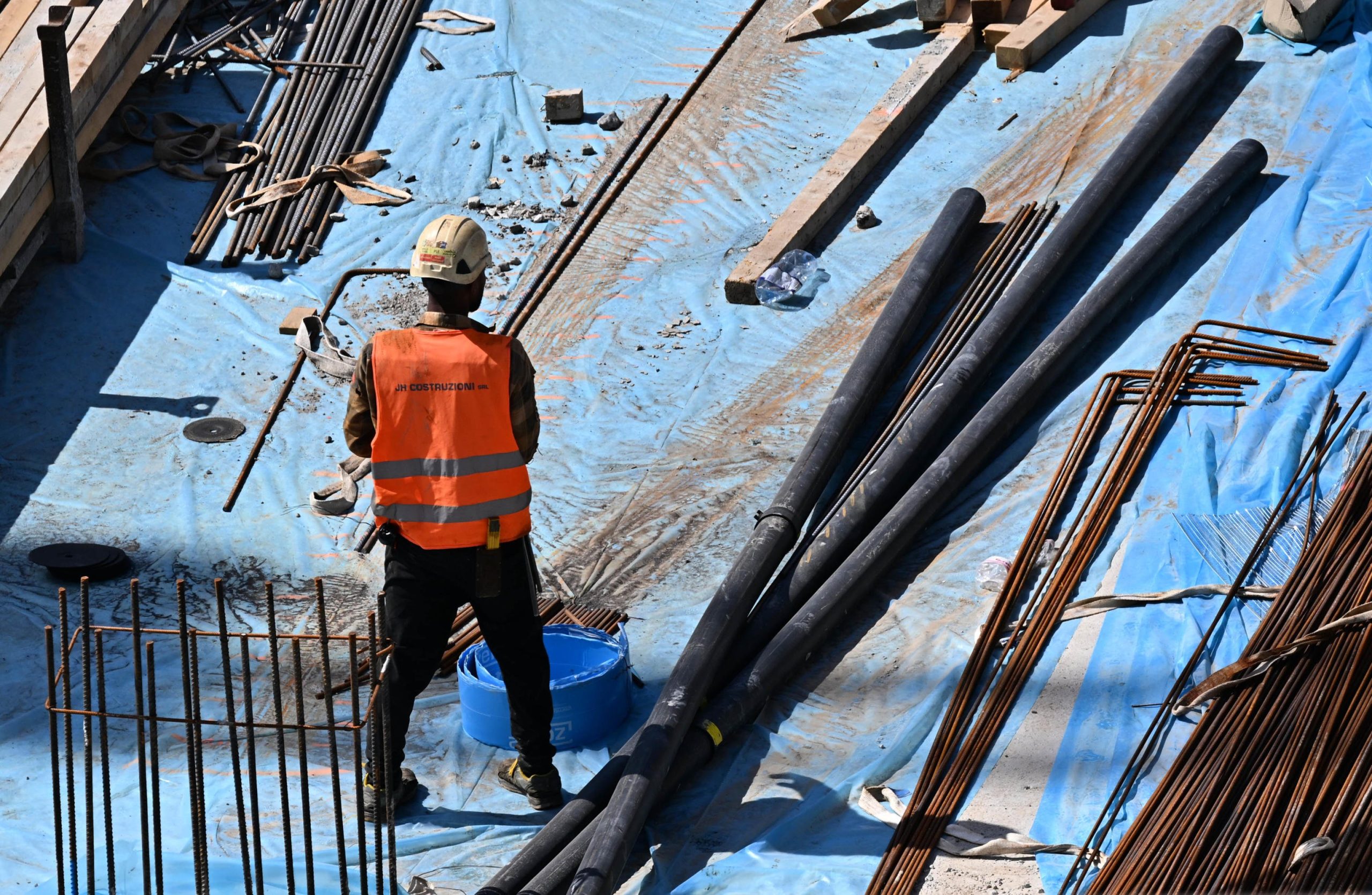 Istat, la disoccupazione in Italia torna a salire: 7,6% Istat, la disoccupazione in Italia torna a salire: 7,6%