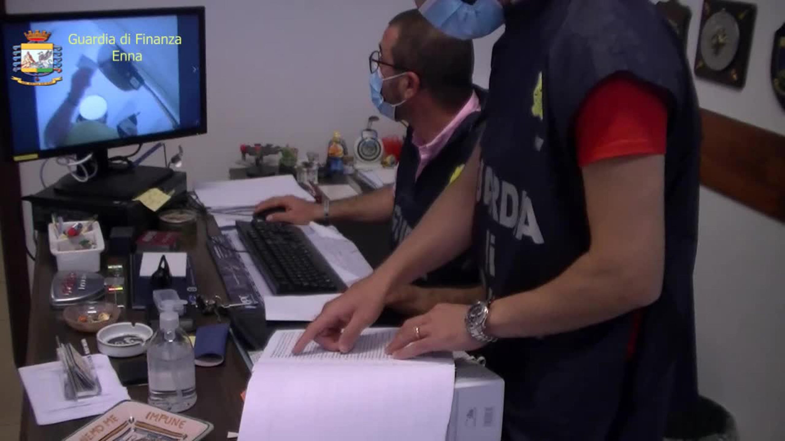 Enna, ragazza 17enne denuncia violenza sessuale