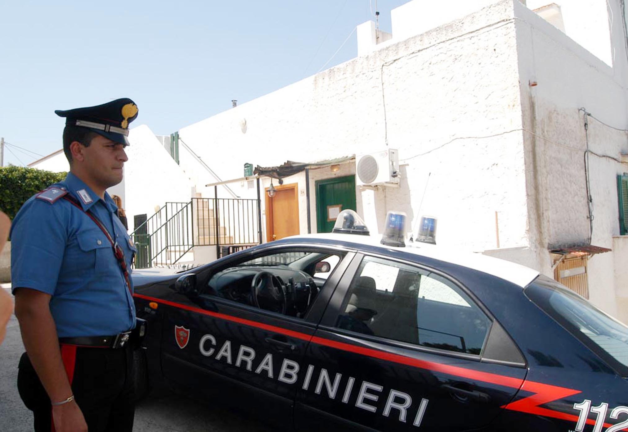 Puglia, anziana uccisa a coltellate in una tabaccheria a Foggia Puglia, anziana uccisa a coltellate in una tabaccheria a Foggia