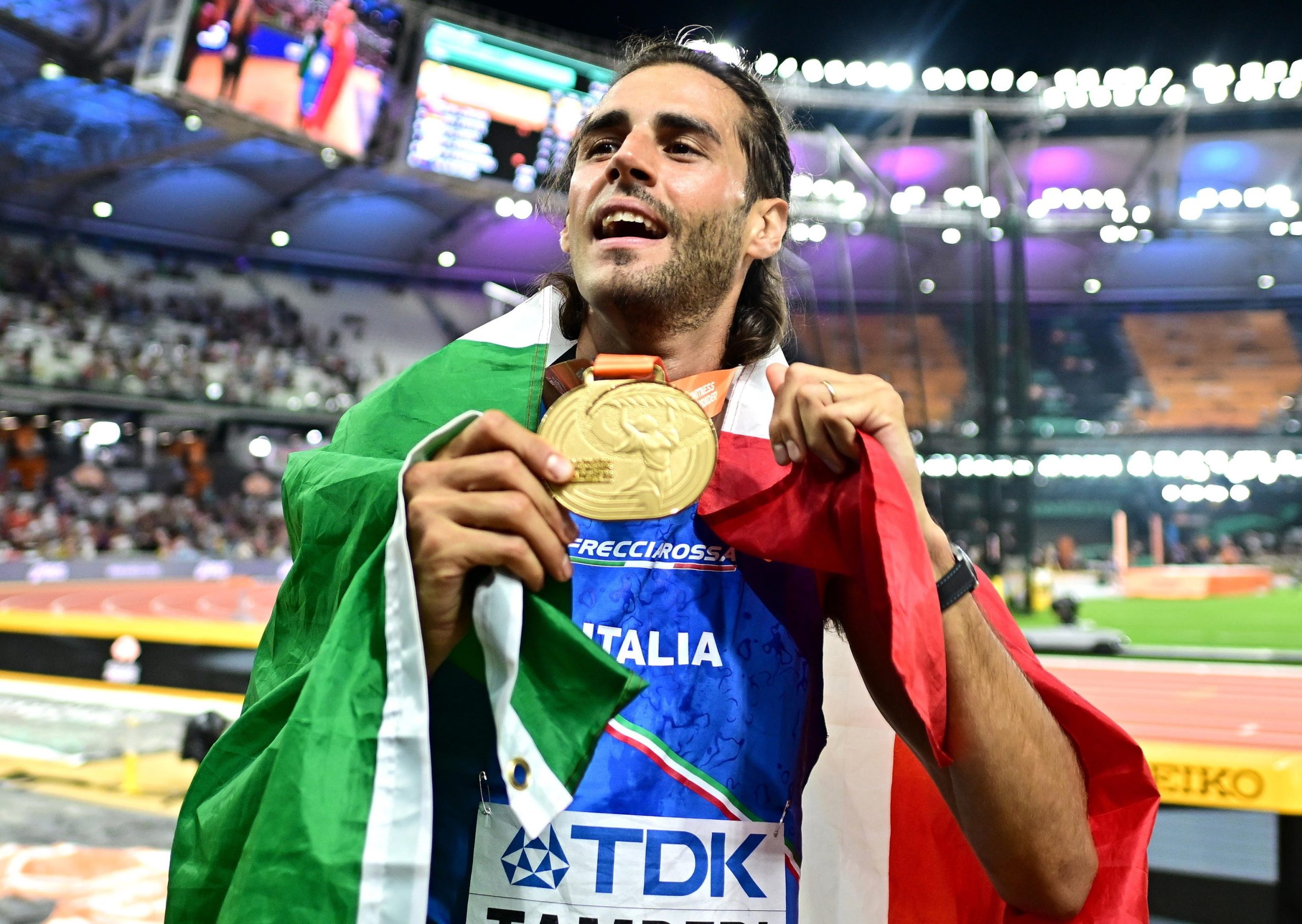 Tamberi oro nel salto in alto ai mondiali di atletica Tamberi oro nel salto in alto ai mondiali di atletica
