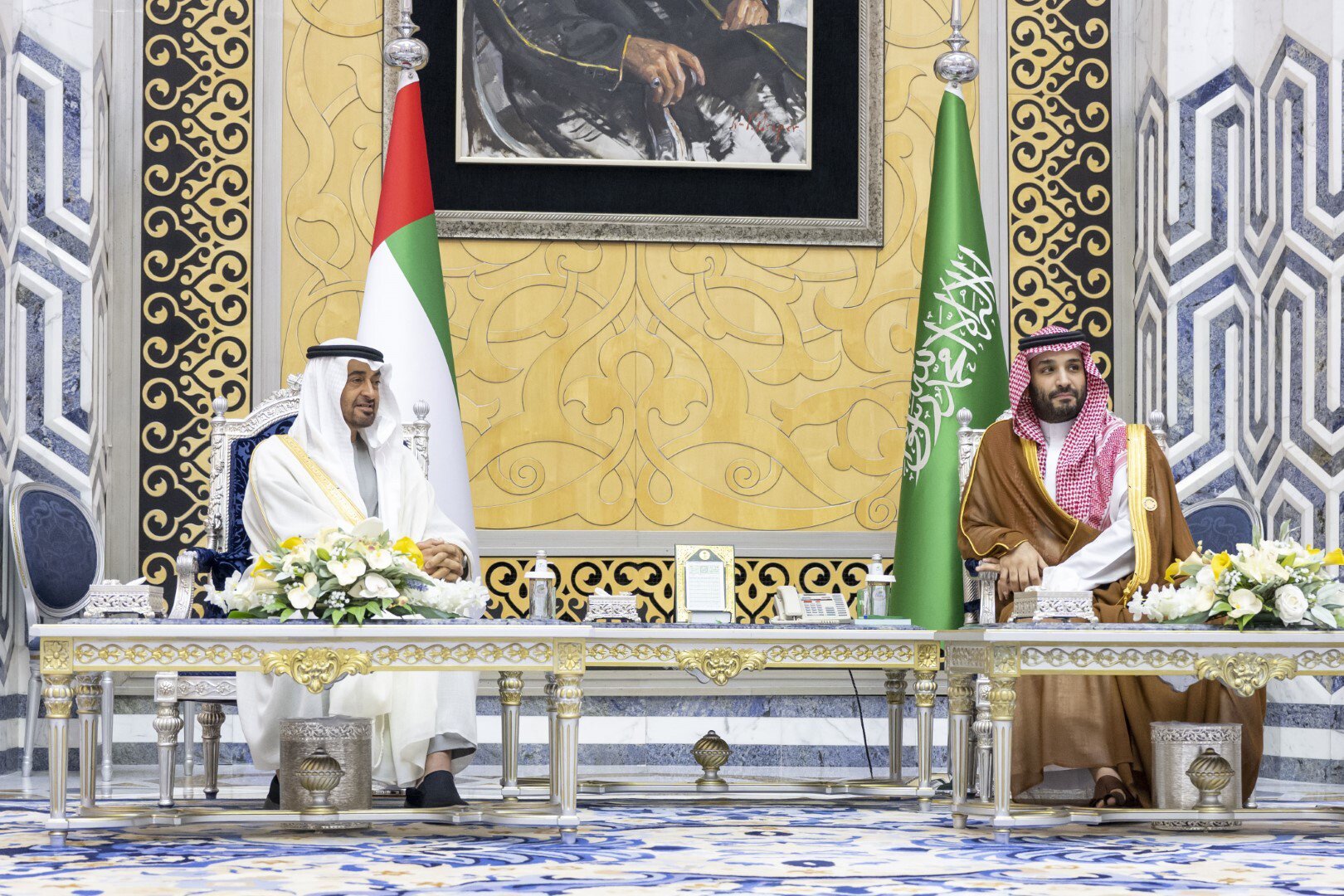 Nell’agitato condominio del Golfo