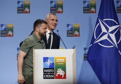 Stoltenberg (Nato): «Sosterremo Kiev fino alla Vittoria»