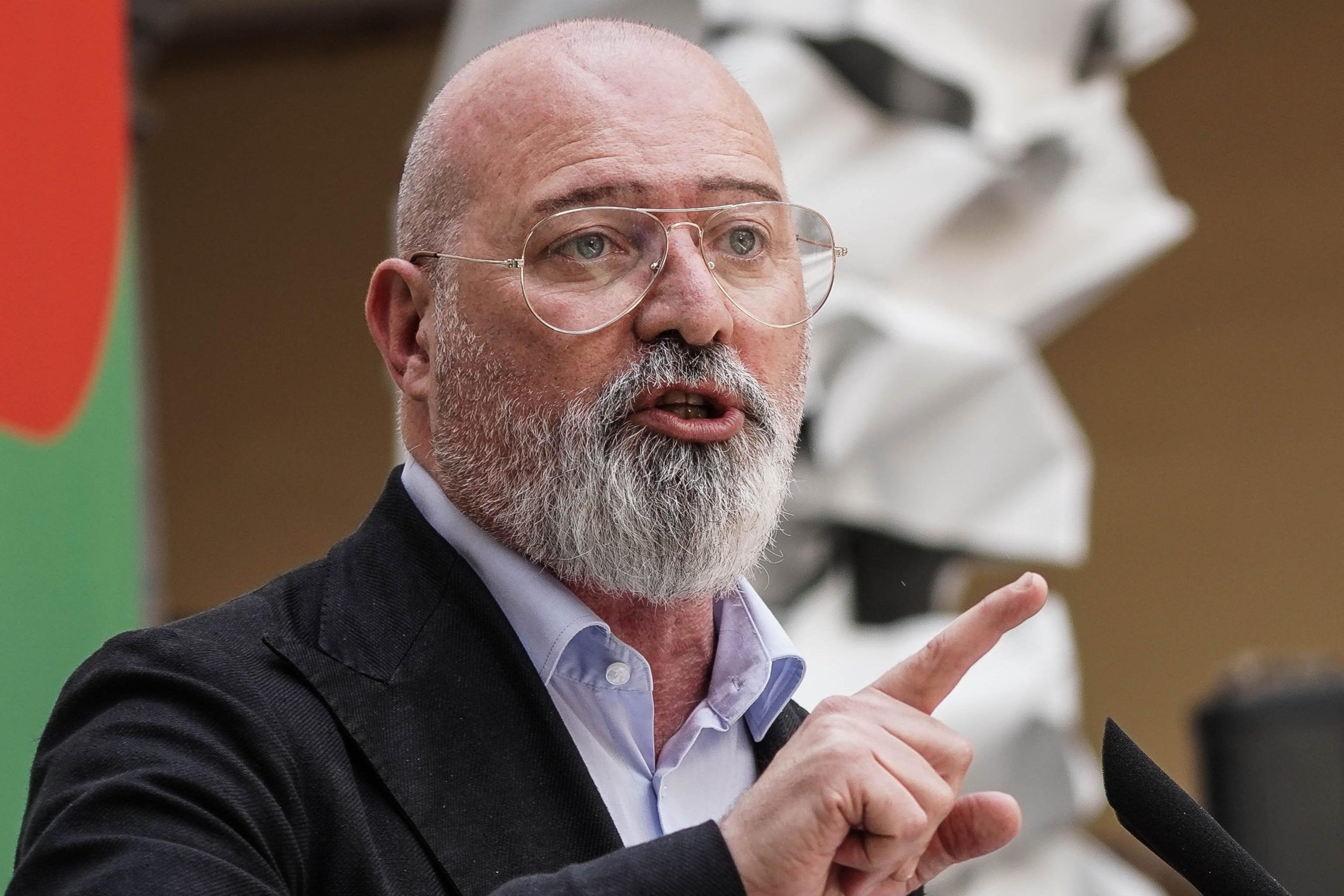 Bonaccini all’attacco contro il governo e la destra. Per riprendersi il Pd