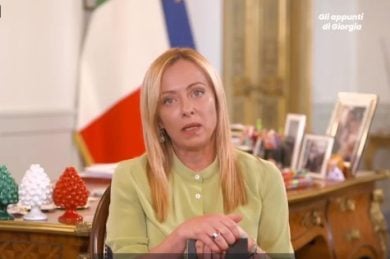 Meloni: «Abbiamo tassato un margine ingiusto per aiutare le famiglie»