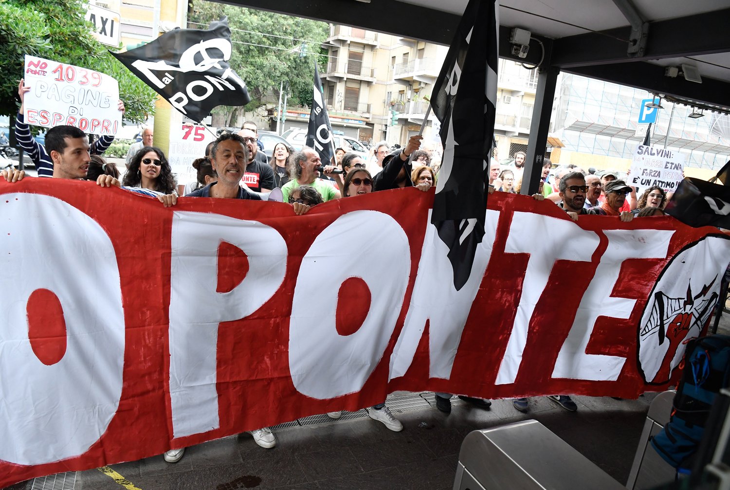 Quelli del «no» a prescindere (anche alle opere green)