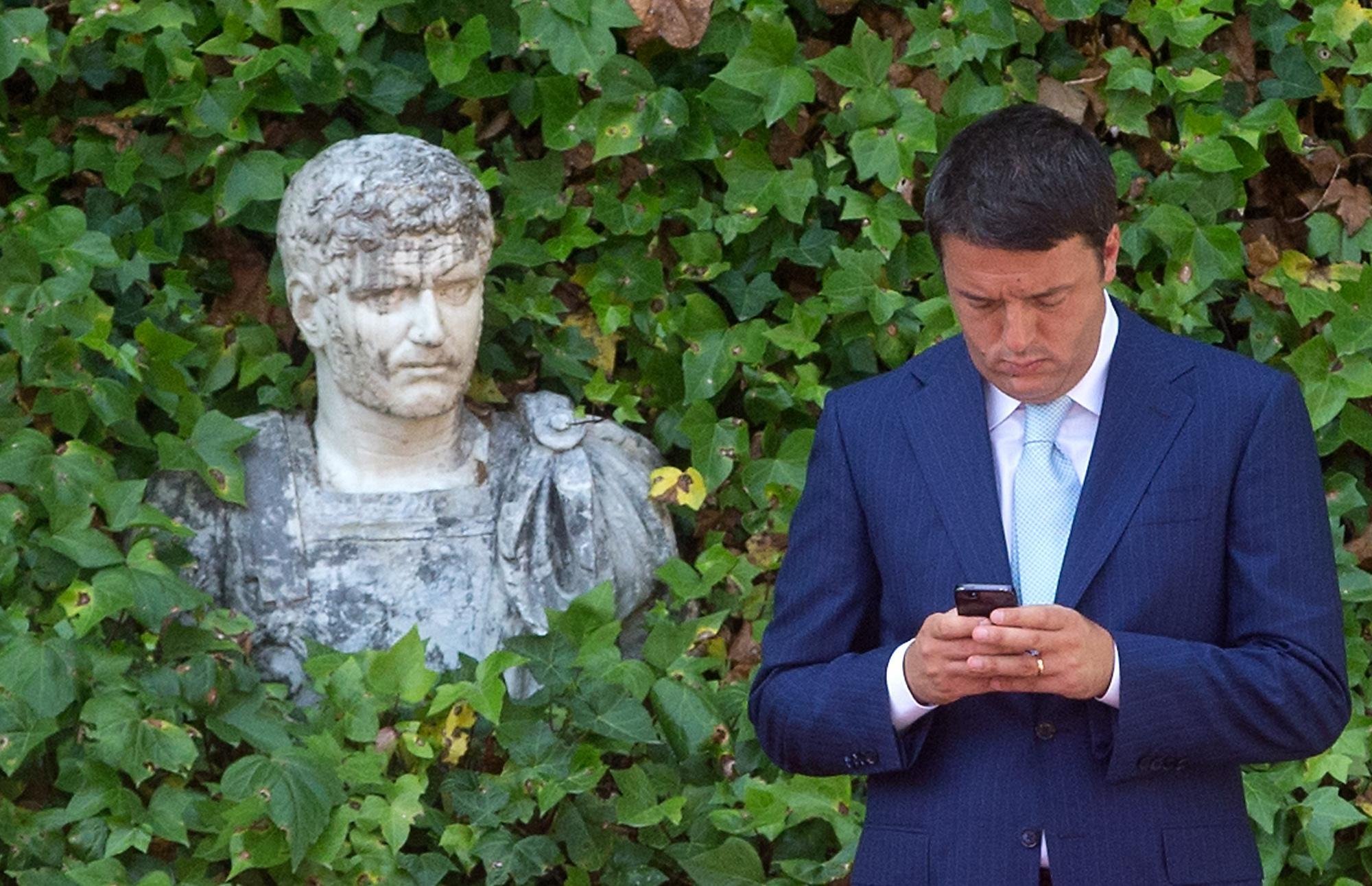 La politica viaggia sui social