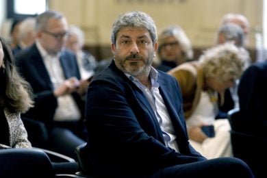 Una politica che costa ma non vale