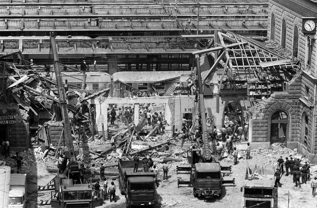 Galleria foto 'Attentato alla Stazione di Bologna, 2 agosto 1980 | foto' - foto 20