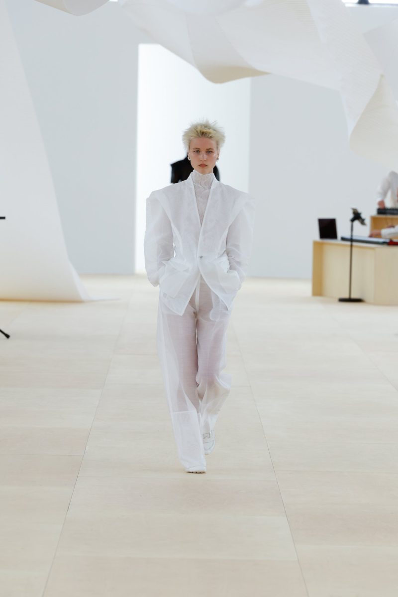 Luci e ombre alla Paris Fashion Week