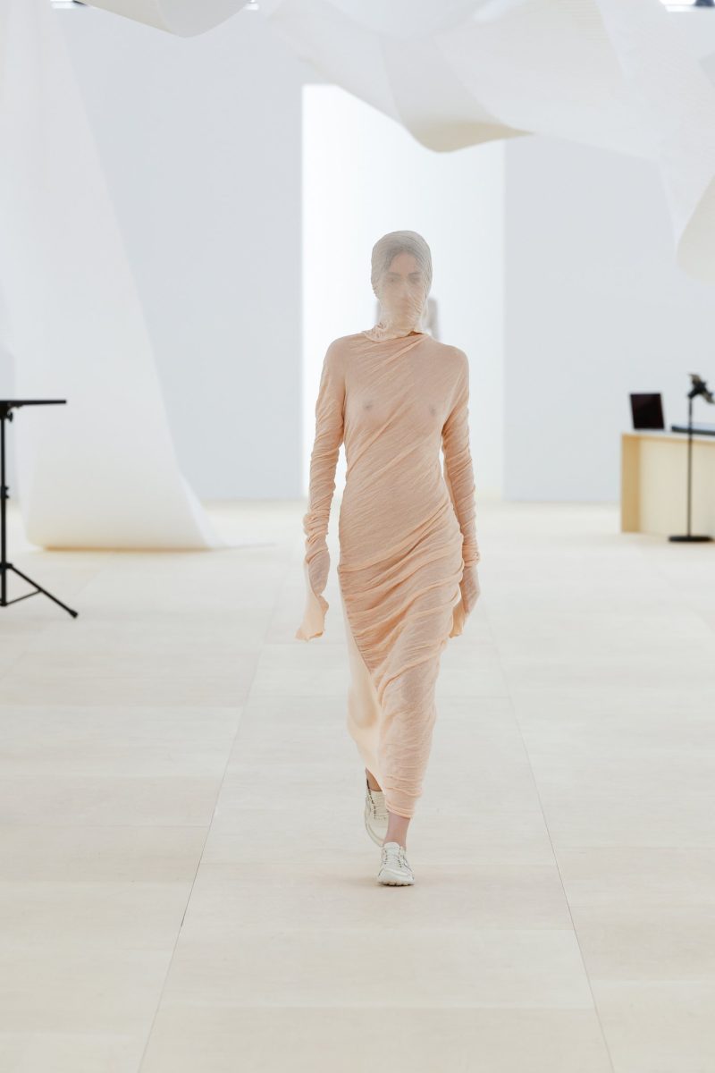 Luci e ombre alla Paris Fashion Week