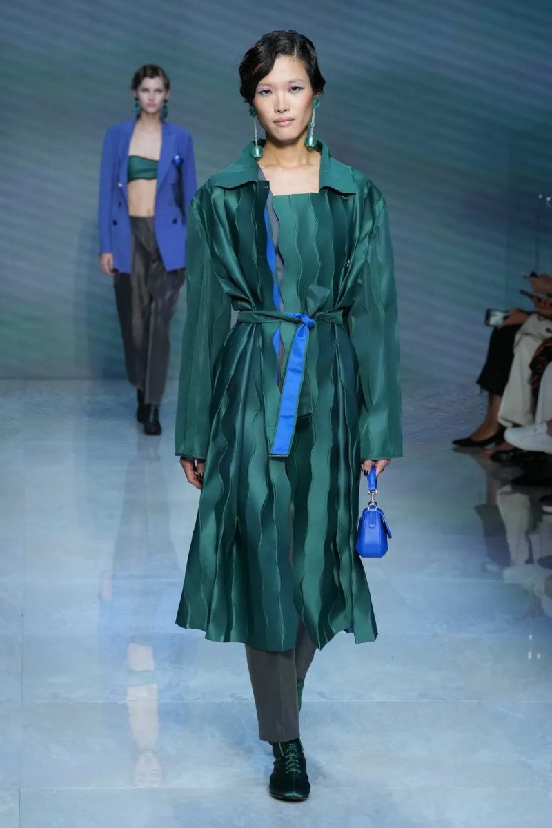 Giorgio Armani regala nuove vibrazioni per la prossima primavera estate 2024