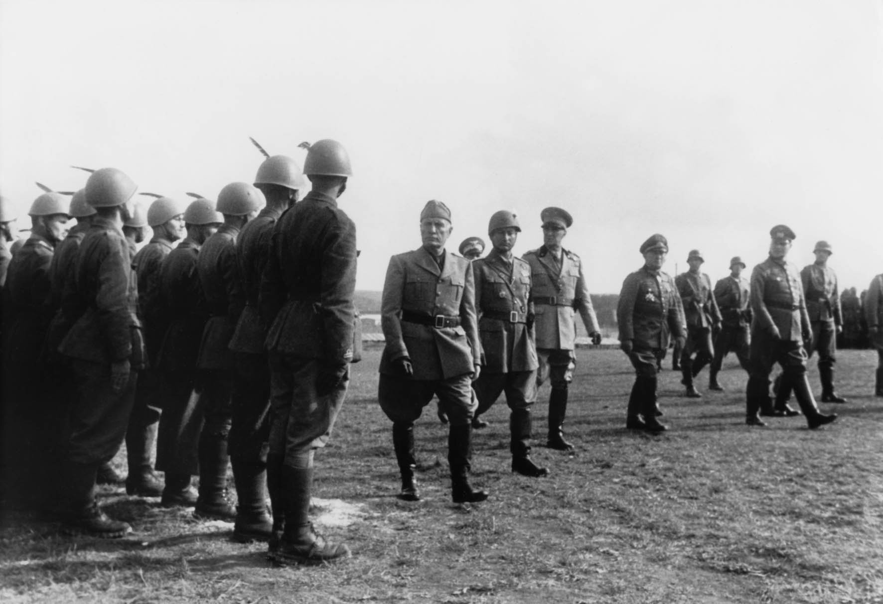 Mussolini e la Repubblica Sociale delle ombre Mussolini e la Repubblica Sociale delle ombre