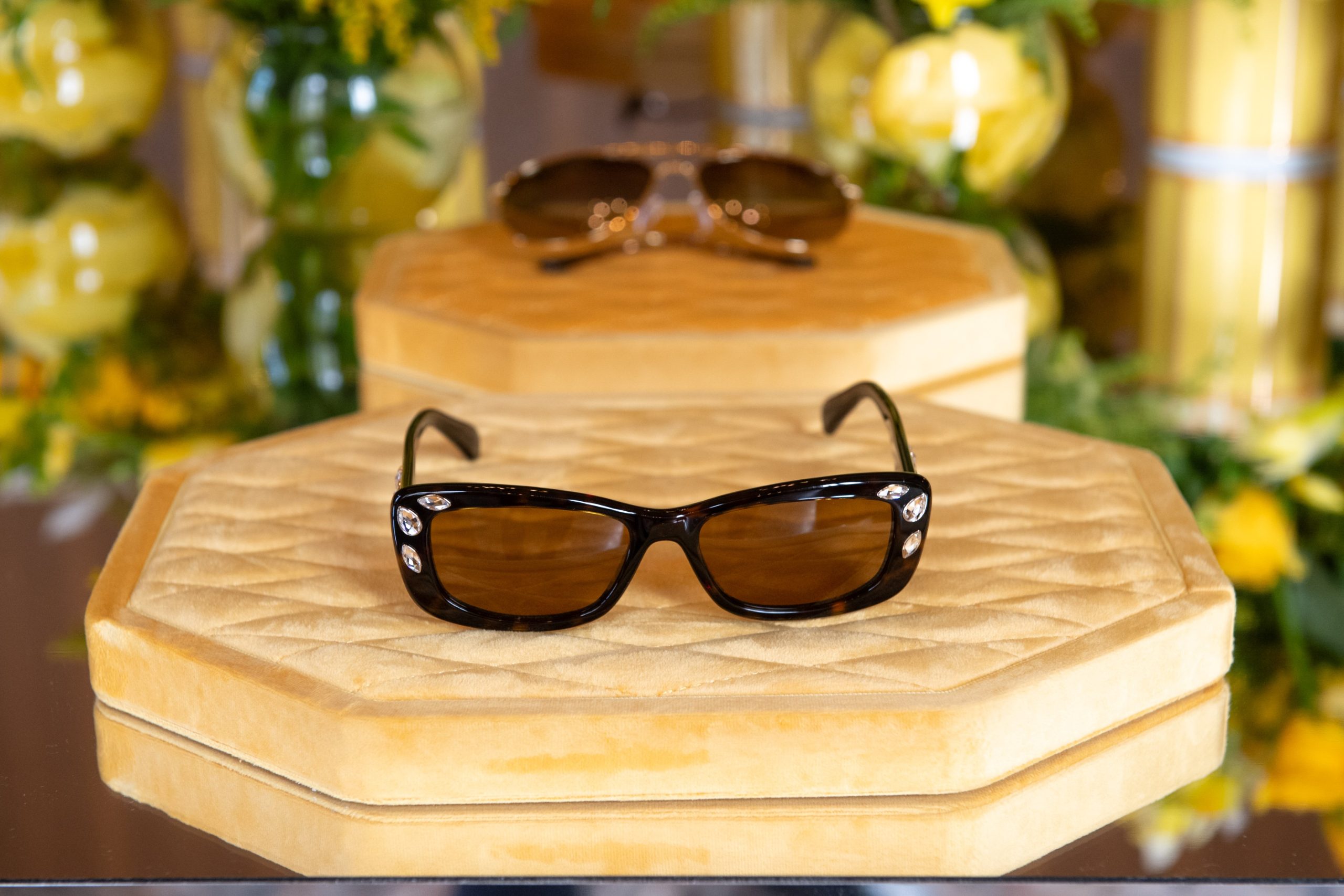 Swarovski lancia la sua nuova sfavillante collezione eyewear Swarovski lancia la sua nuova sfavillante collezione eyewear