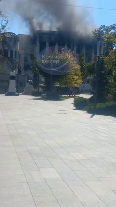 Missili contro la base della flotta russa sul Mar Nero, in Crimea | video