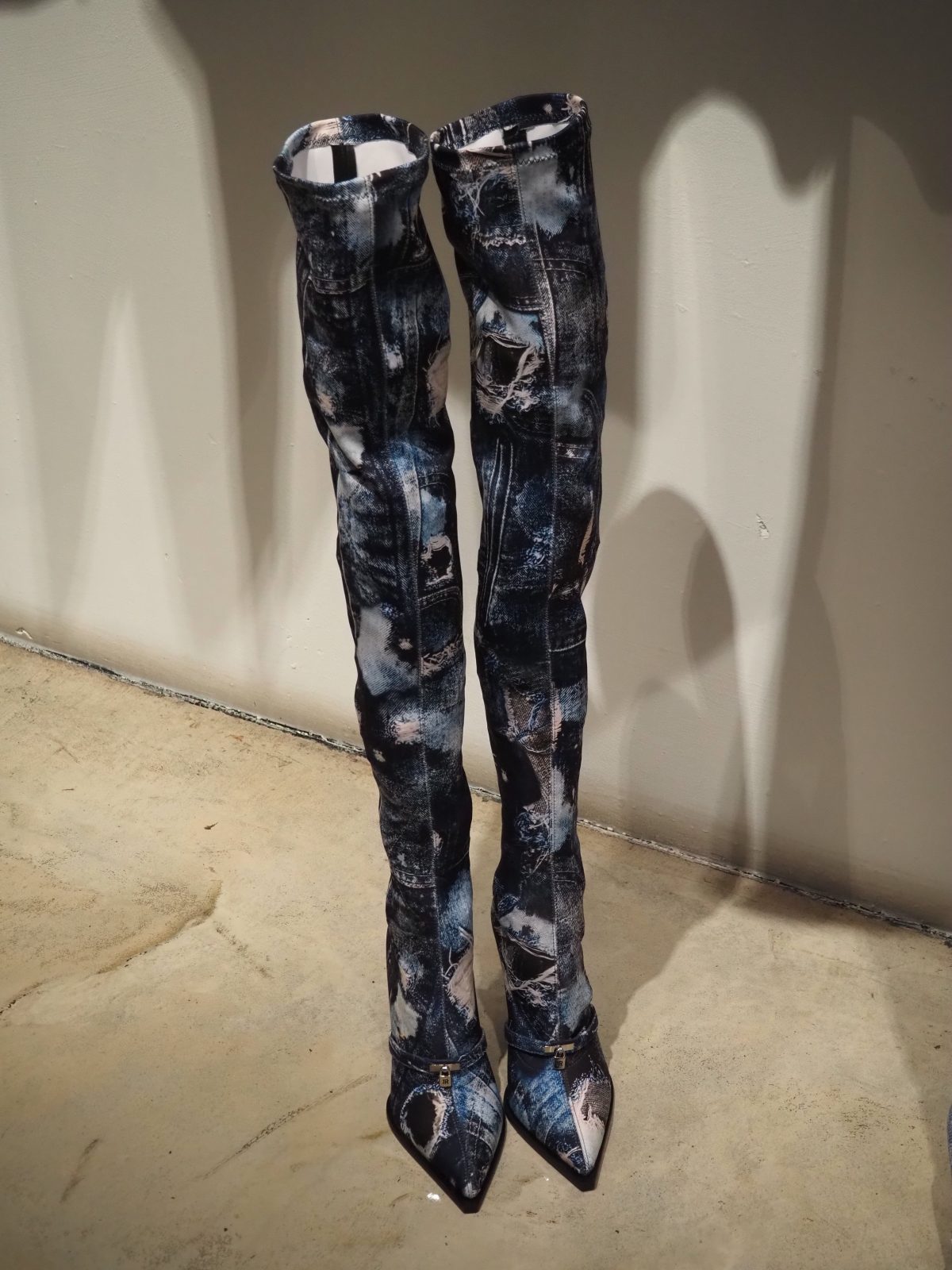 Galleria foto 'Le calzature di John Richmond inaugurano la Milano Fashion Week' - foto 5