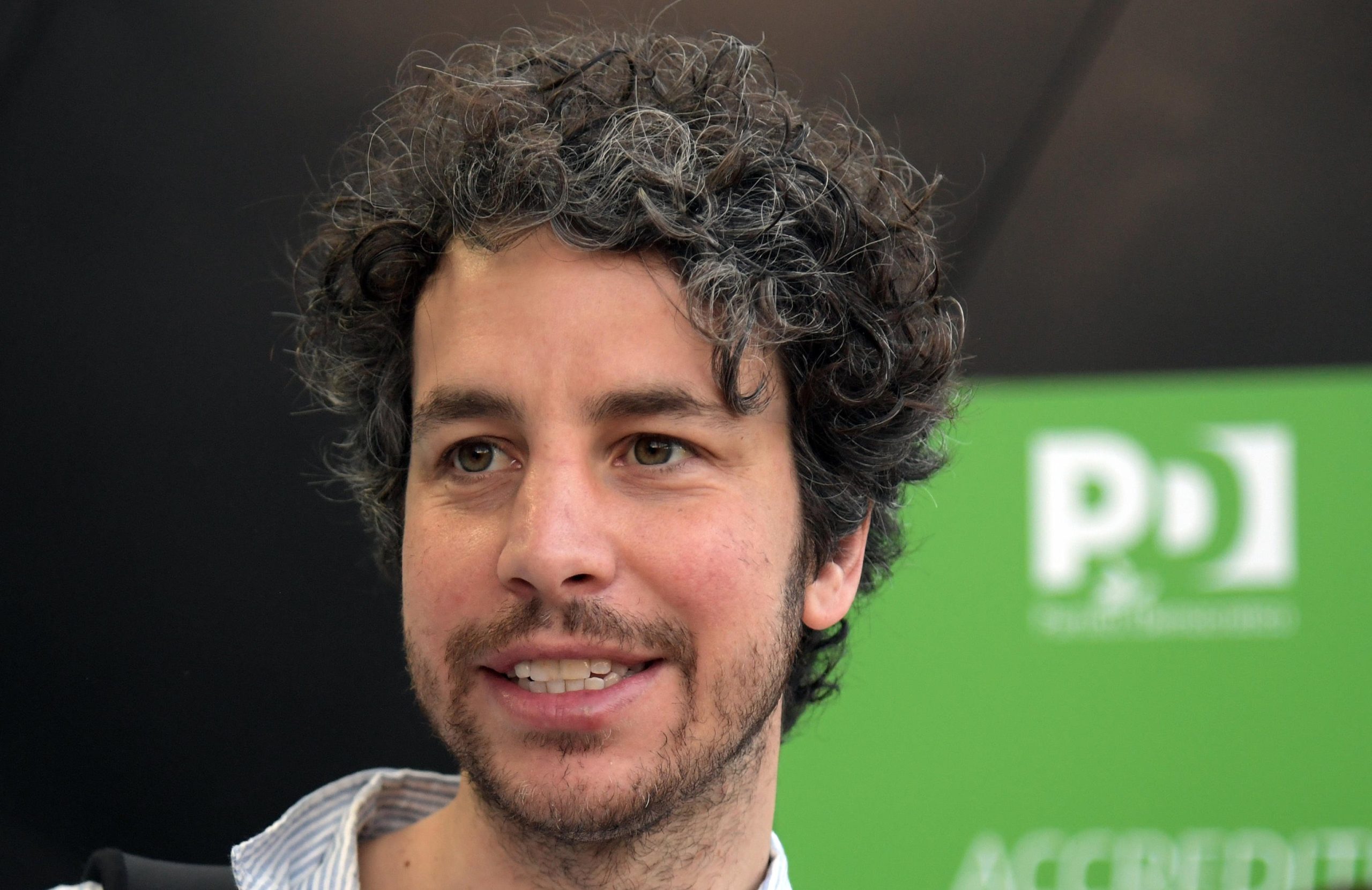 Santori, la “sardina” che affoga nel pesto