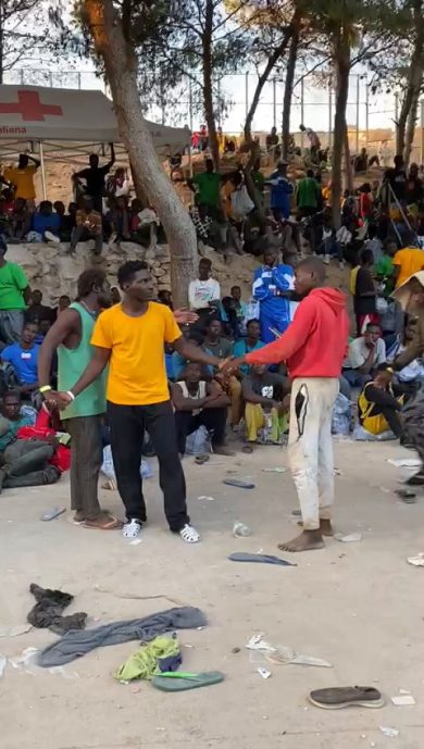 Lampedusa: l’hotspot diventato un inferno | video