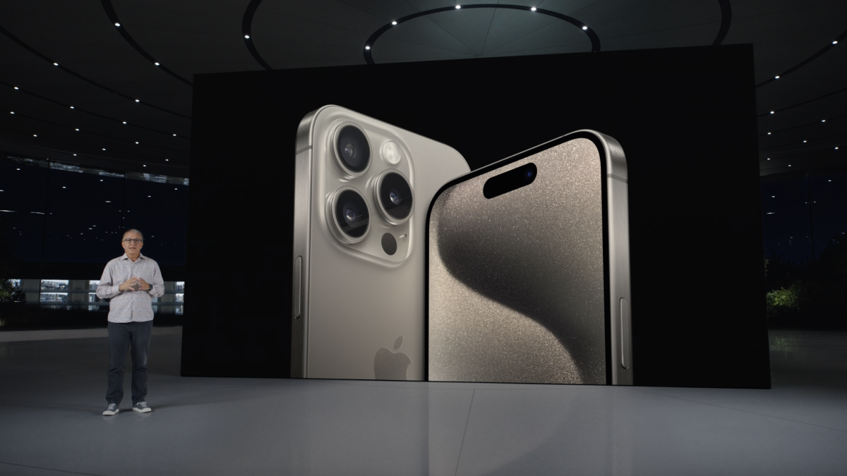 iPhone 15 e Apple Watch, le novità di Apple (che abbassa i prezzi) iPhone 15 e Apple Watch, le novità di Apple (che abbassa i prezzi)
