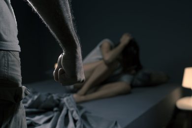Arrestato per violenze sessuali seriali a Reggio Emilia: accusato anche in Francia e Germania