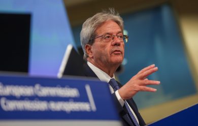 Gentiloni: «Le polemiche danneggiano l’Italia»