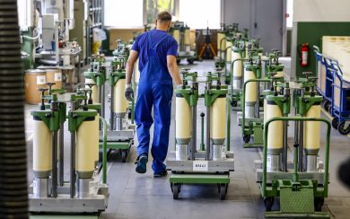Istat: produzione industriale -0,7% a luglio