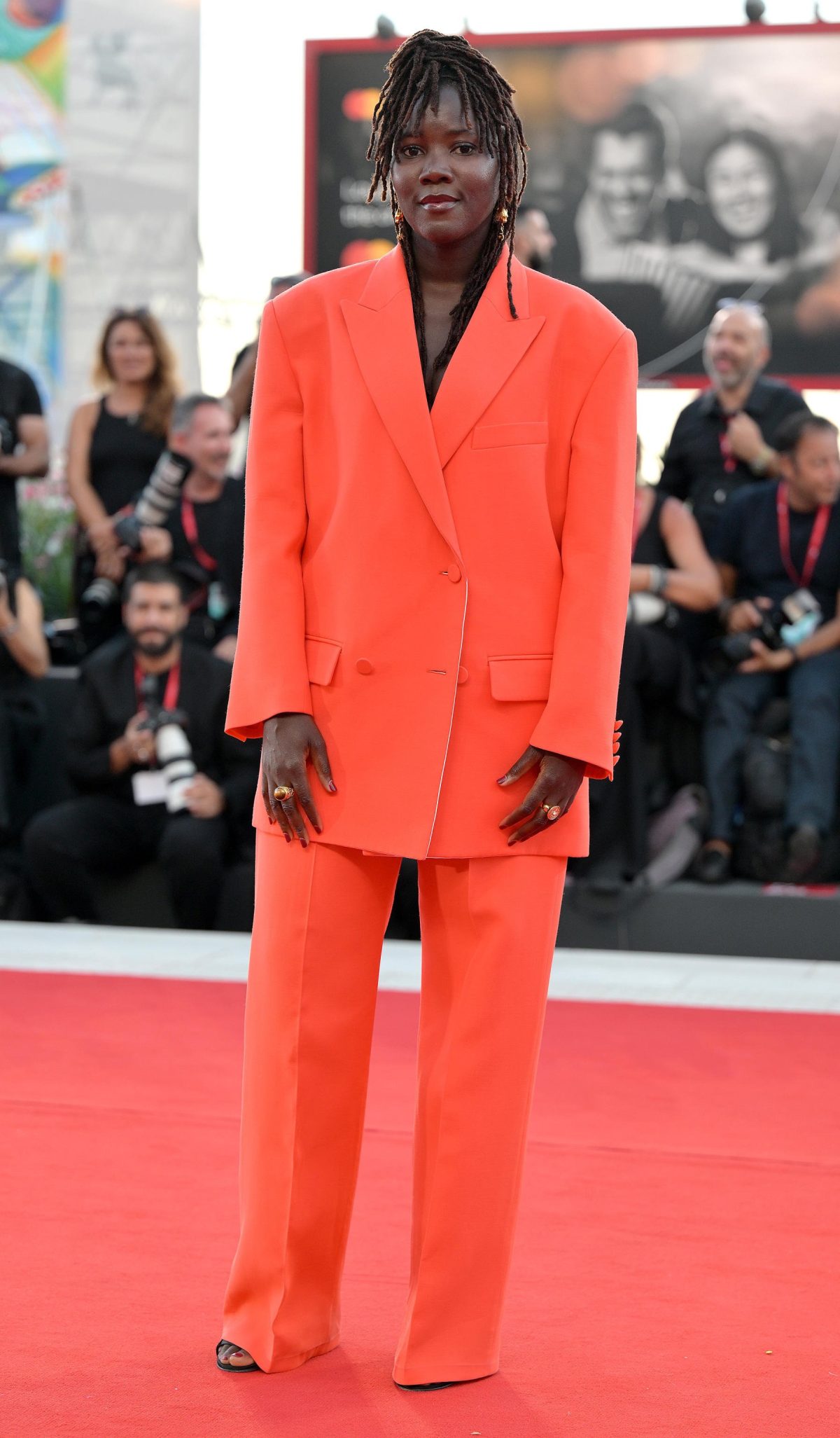 Galleria foto 'Tutti i look di Venezia 80' - foto 21