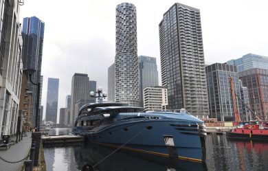 Sanzioni agli oligarchi russi senza effetti né gloria