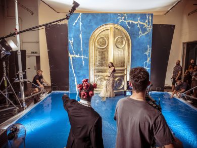 Le foto dal backstage del calendario Pirelli