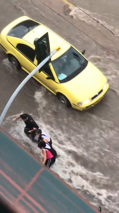 Maltempo in Grecia: Atene allagata | video