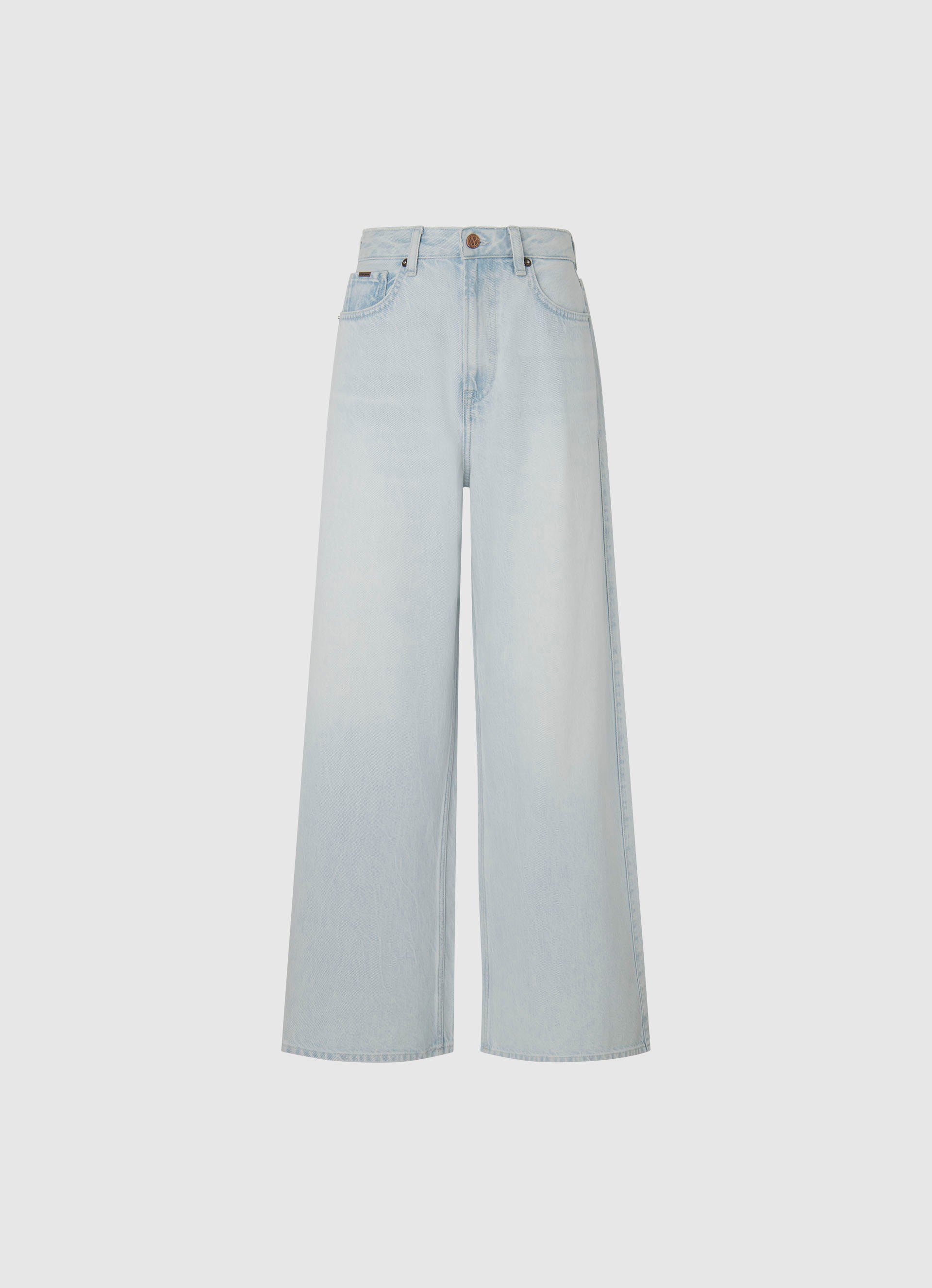 Lila Moss è il nuovo volto di Pepe Jeans