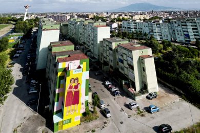 Maxi blitz delle forze dell’ordine a Caivano