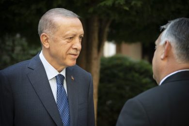 Erdogan rilancia: Kiev ammorbidisca i toni per collaborare con la Russia