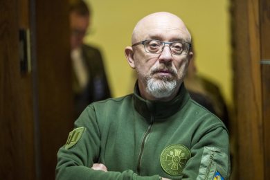 Zelensky caccia il ministro della difesa Reznikov