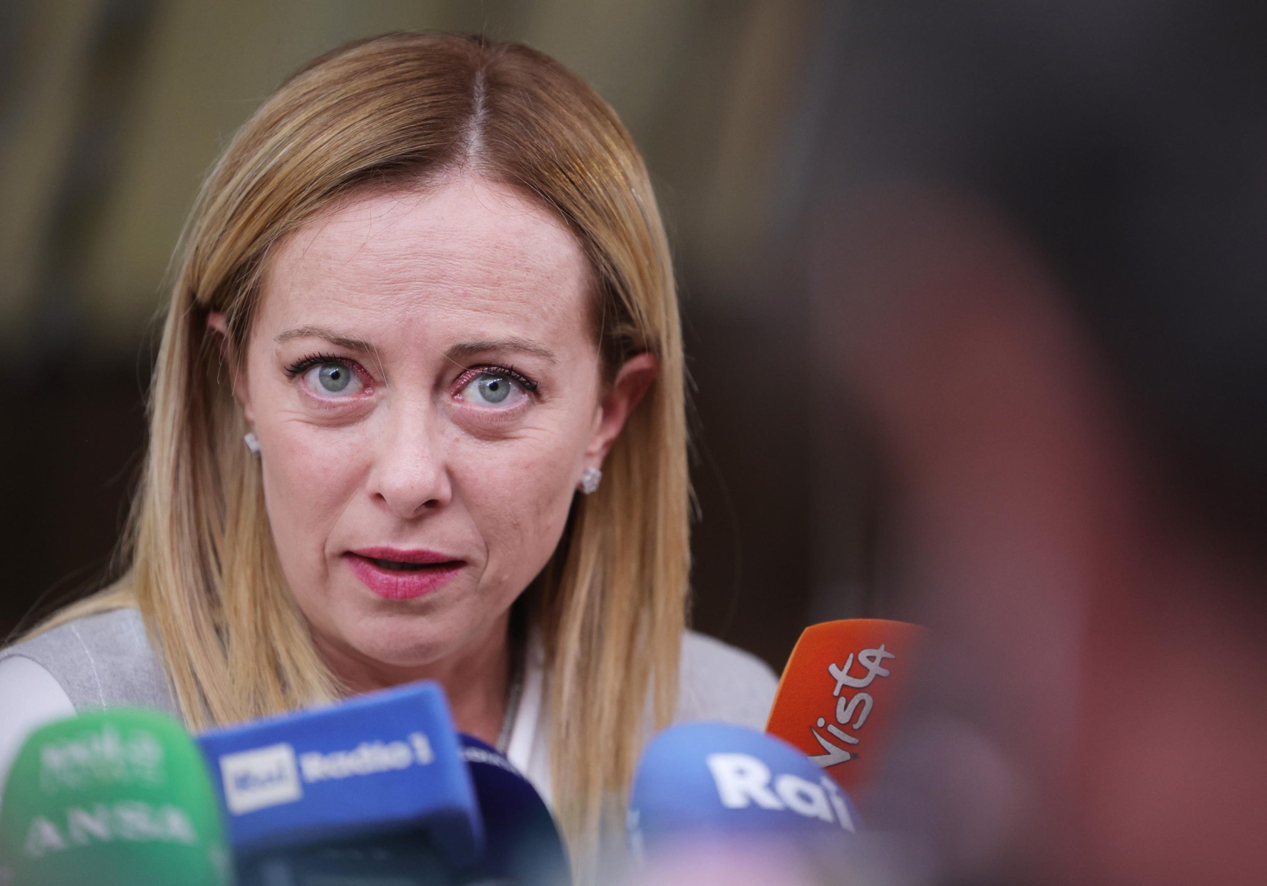 Meloni: «Prelievo sui conti correnti? Non se ne parla»